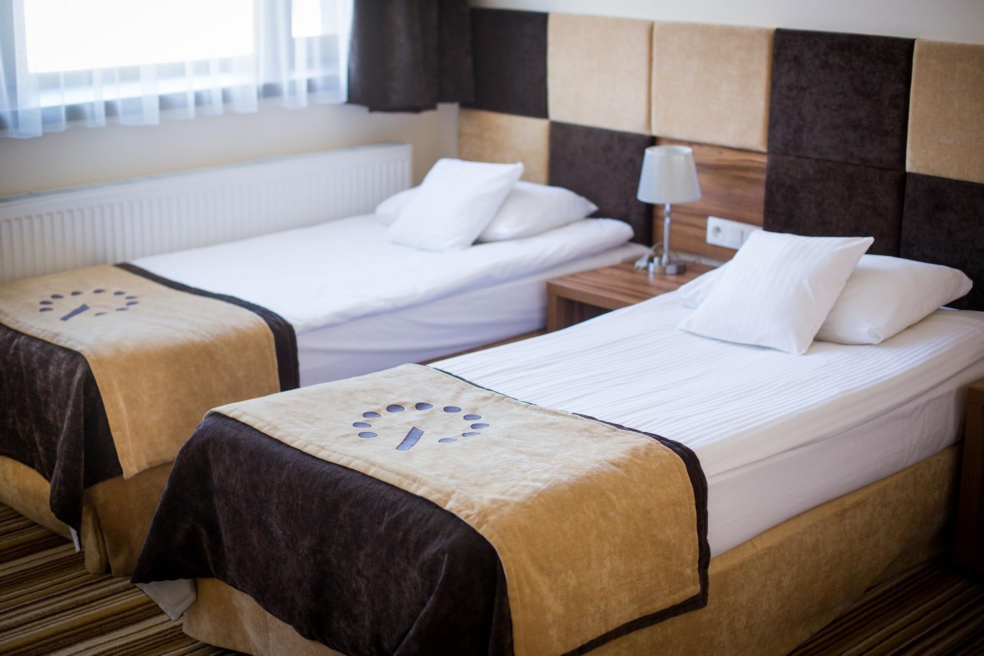 Boutique Hotel'S Kwiska - Legnicka Wrocław Exteriör bild