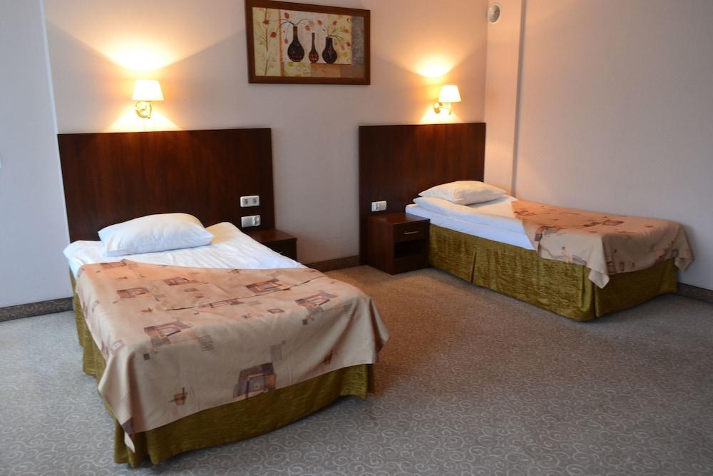 Boutique Hotel'S Kwiska - Legnicka Wrocław Exteriör bild