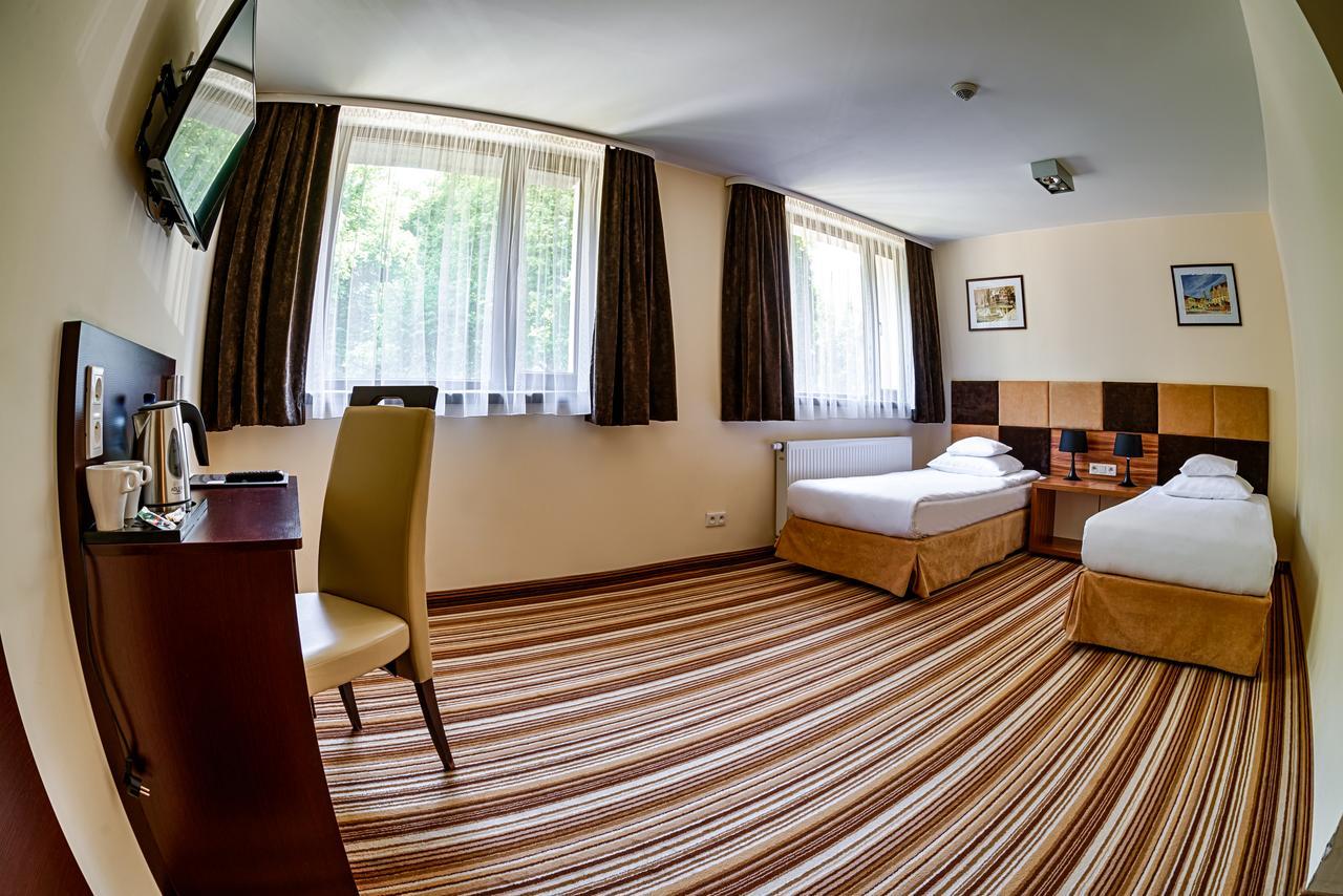 Boutique Hotel'S Kwiska - Legnicka Wrocław Exteriör bild